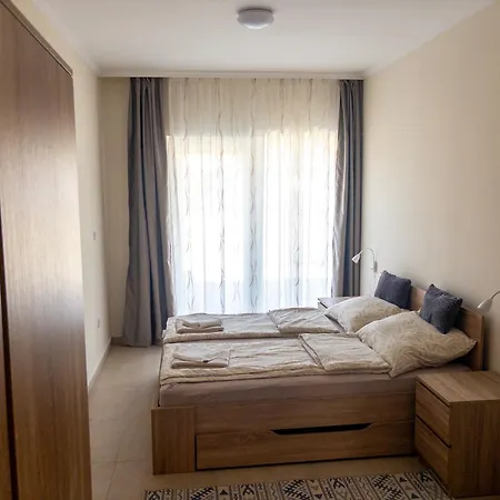Aura 2 Apartman